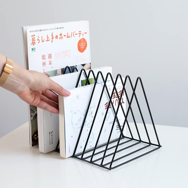 Sooyee حامل مجلات أسود 2 عبوة 9 فتحة، منظم ملفات مكتبي، ديكور رف كتب مثلث للمكتب المنزلي - Image 2
